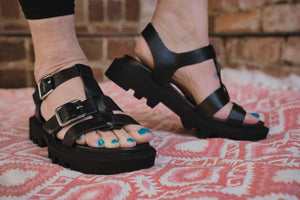 Flic Sandals